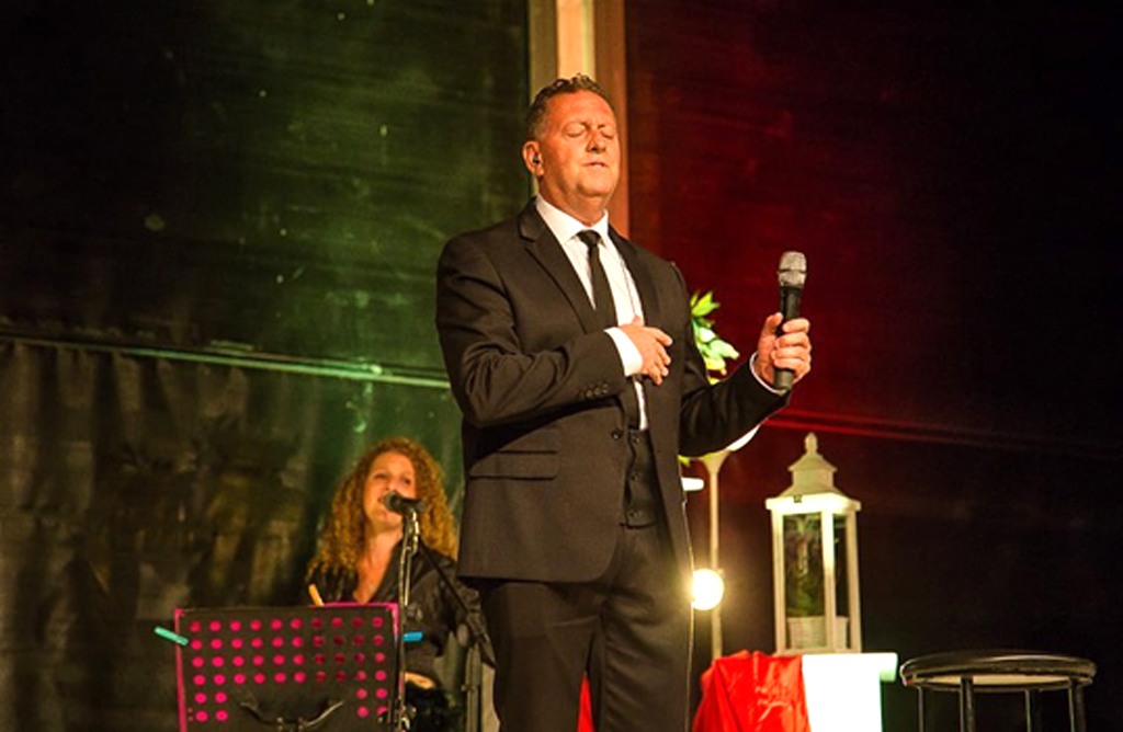 Un tributo a Julio Iglesias llega al 